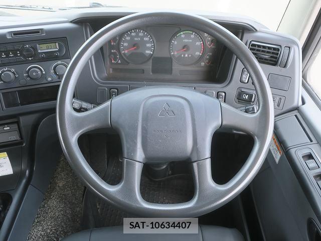 Mitsubishi GREAT 2013-06 8686686-15