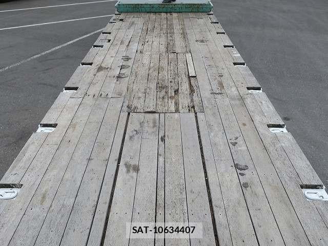 Mitsubishi GREAT 2013-06 8686686-7
