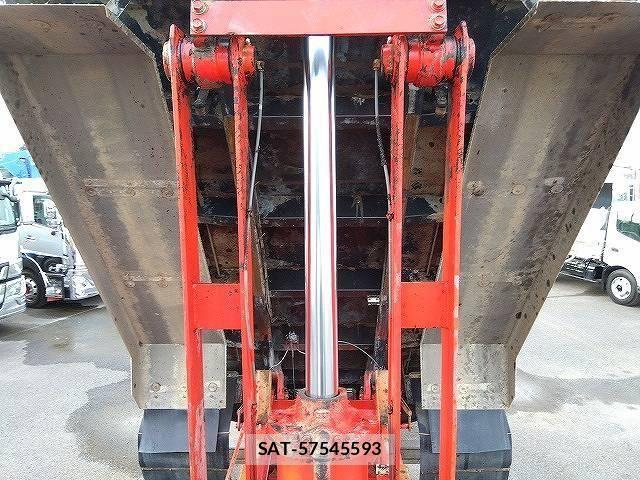 Mitsubishi GREAT 2003-12 8686689-9