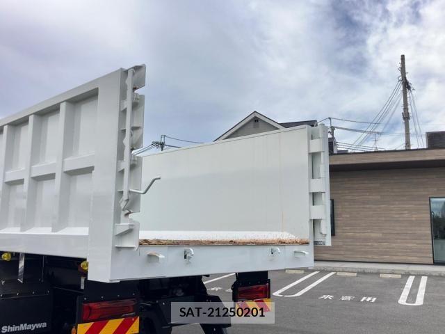Mitsubishi GREAT 2026-05 8686680-14