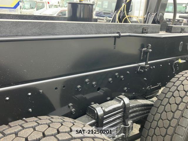 Mitsubishi GREAT 2026-05 8686680-18