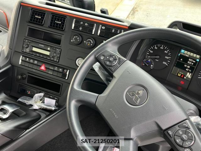 Mitsubishi GREAT 2026-05 8686680-23
