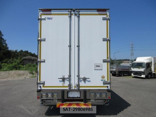 Mitsubishi GREAT 2019-07 8686688-4