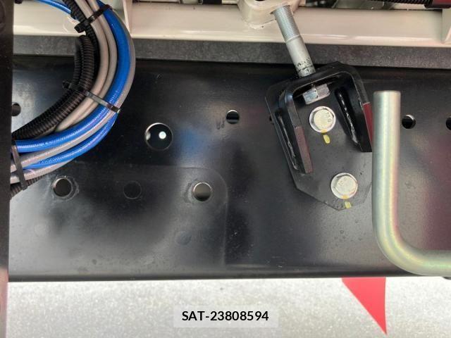 Mitsubishi GREAT 2026-05 8686681-12