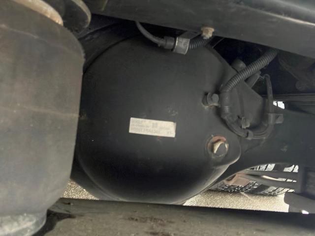 Mitsubishi GREAT 2023-10 8733112-17