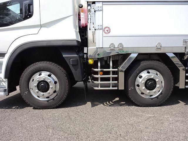 Mitsubishi GREAT 2026-04 8733102-22