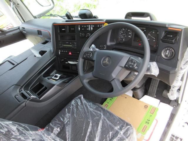 Mitsubishi GREAT 2026-06 8733108-8