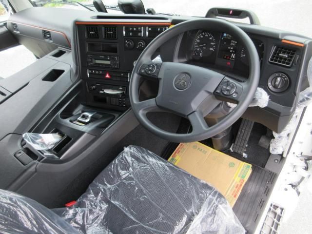 Mitsubishi GREAT 2026-06 8733110-8