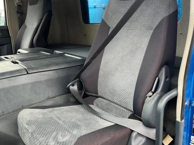 Mitsubishi GREAT 2012-06 8733131-19