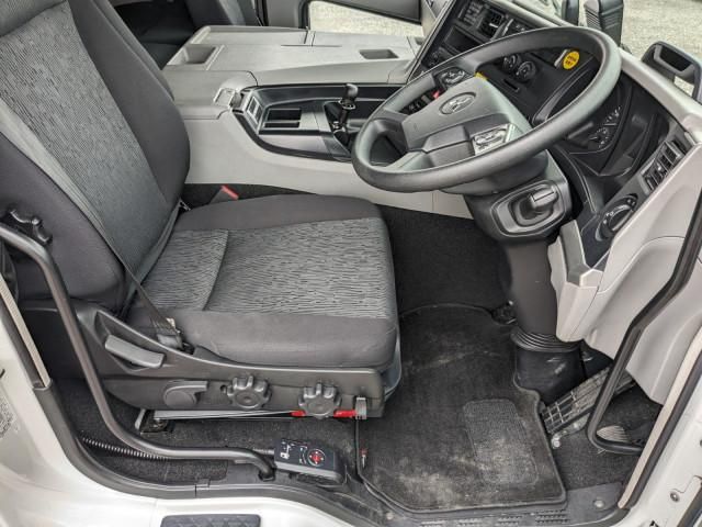 Mitsubishi GREAT 2024-07 8733117-19