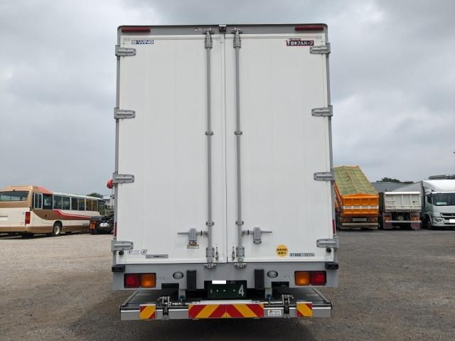 Mitsubishi GREAT 2024-07 8733117-4