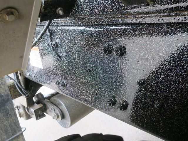 Mitsubishi GREAT 2016-03 8733111-11