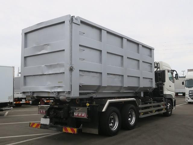 Mitsubishi GREAT 2016-03 8733111-2