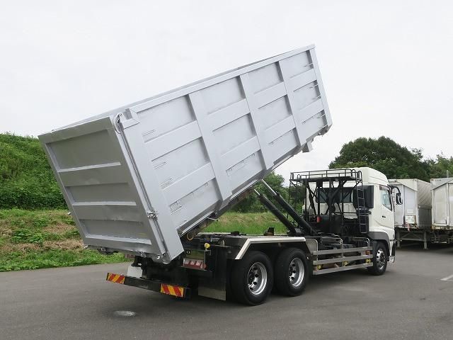 Mitsubishi GREAT 2016-03 8733111-5