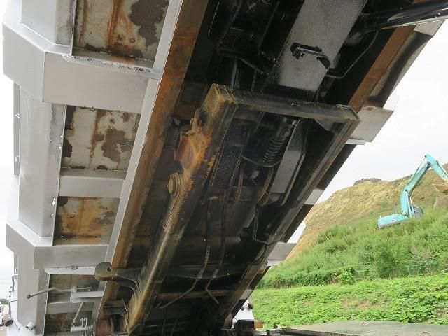 Mitsubishi GREAT 2016-03 8733111-7