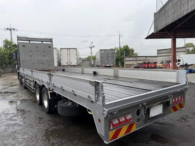 Mitsubishi GREAT 2017-10 8733128-28
