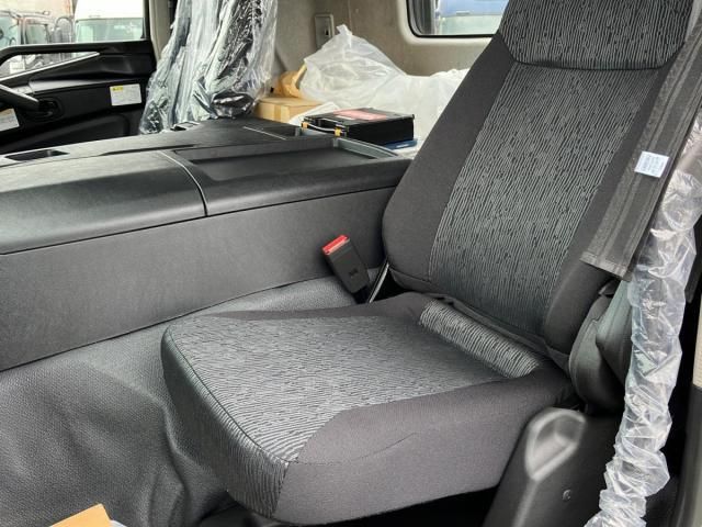 Mitsubishi GREAT 2026-05 8733109-19