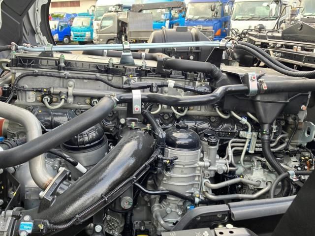 Mitsubishi GREAT 2026-05 8733104-19
