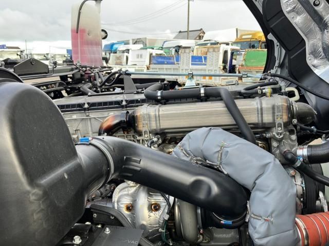 Mitsubishi GREAT 2026-05 8733104-20