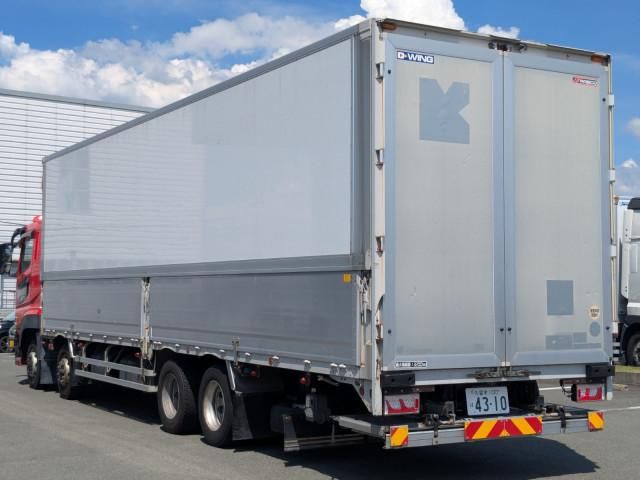 Mitsubishi GREAT 2015-03 8770782-3
