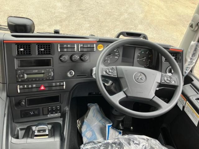 Mitsubishi GREAT 2026-05 8770766-21