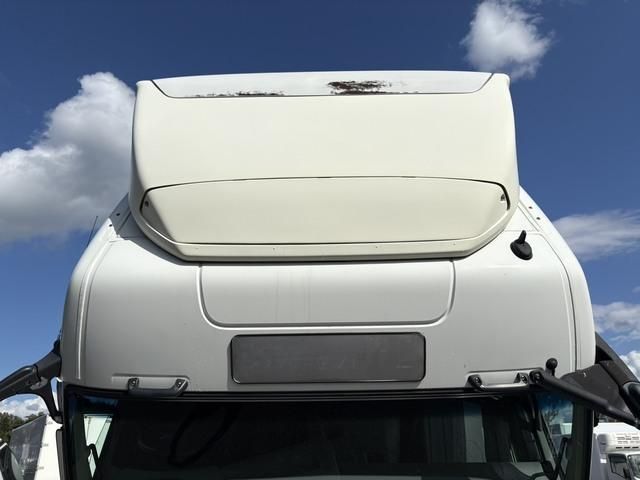 Mitsubishi GREAT 2022-08 8770779-14