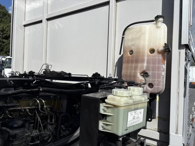 Mitsubishi GREAT 2022-08 8770779-16