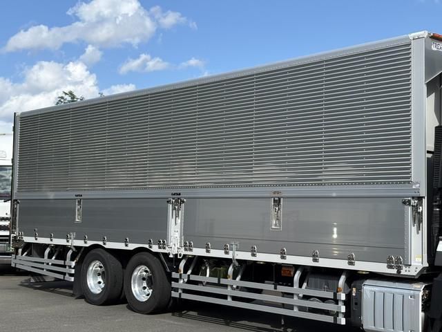 Mitsubishi GREAT 2022-08 8770779-8