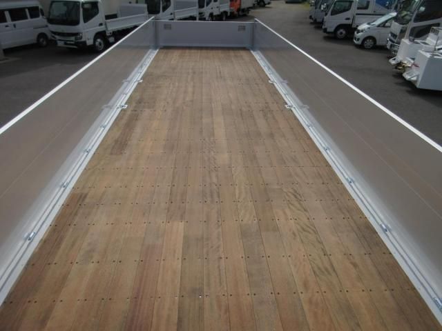 Mitsubishi GREAT 2026-06 8770770-22