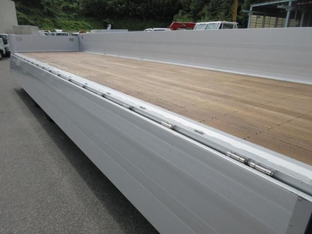 Mitsubishi GREAT 2026-06 8770770-27