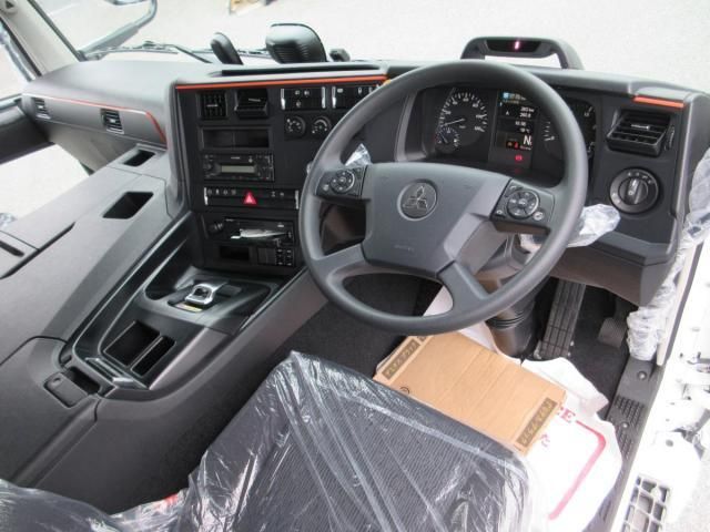 Mitsubishi GREAT 2026-06 8770769-9
