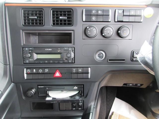 Mitsubishi GREAT 2026-06 8770769-12