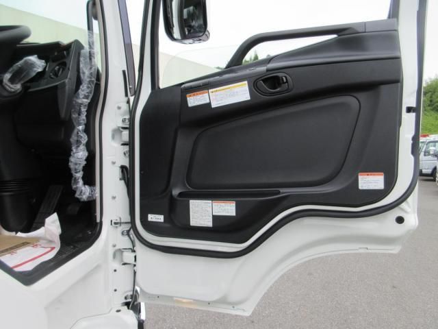 Mitsubishi GREAT 2026-06 8770769-8