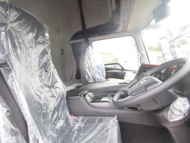 Mitsubishi GREAT 2026-05 8770768-18