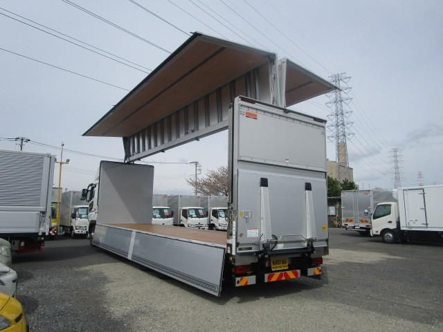 Mitsubishi GREAT 2026-05 8770768-2