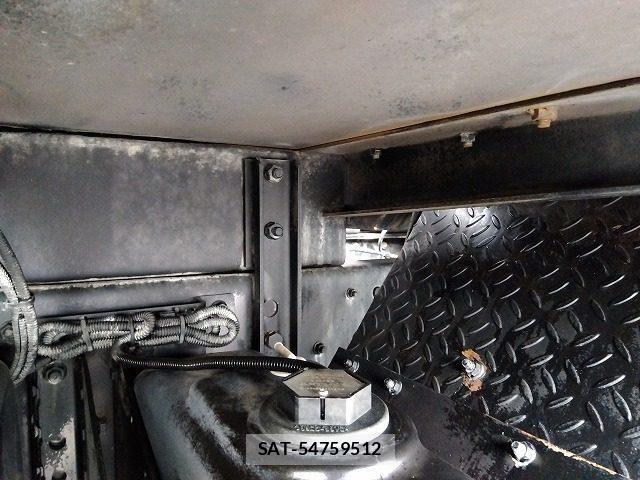 Mitsubishi GREAT 2018-04 8797632-20