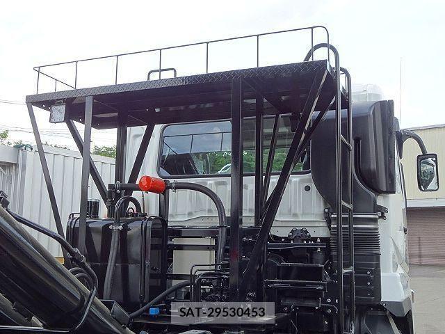Mitsubishi GREAT 2026-04 8831872-22