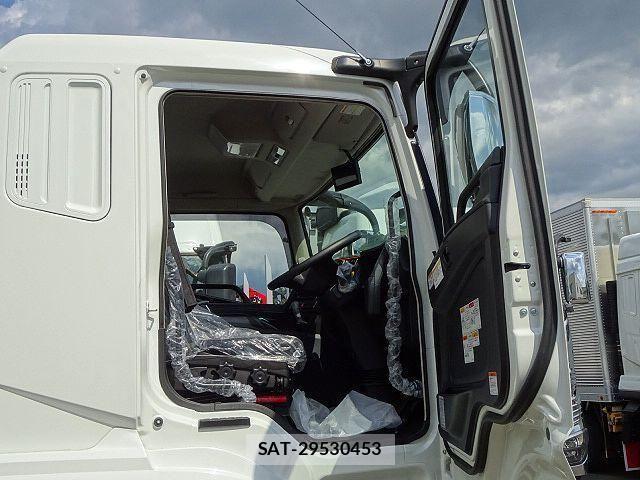 Mitsubishi GREAT 2026-04 8831872-27