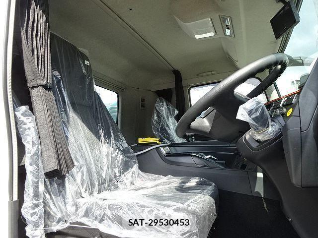 Mitsubishi GREAT 2026-04 8831872-28