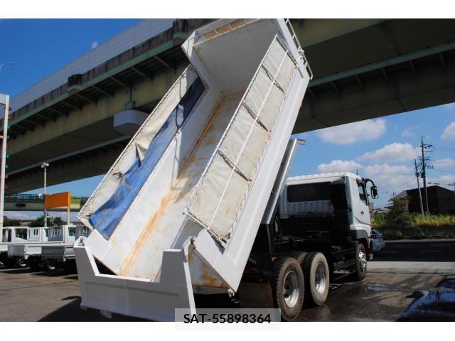 Mitsubishi GREAT 2015-04 8850770-9