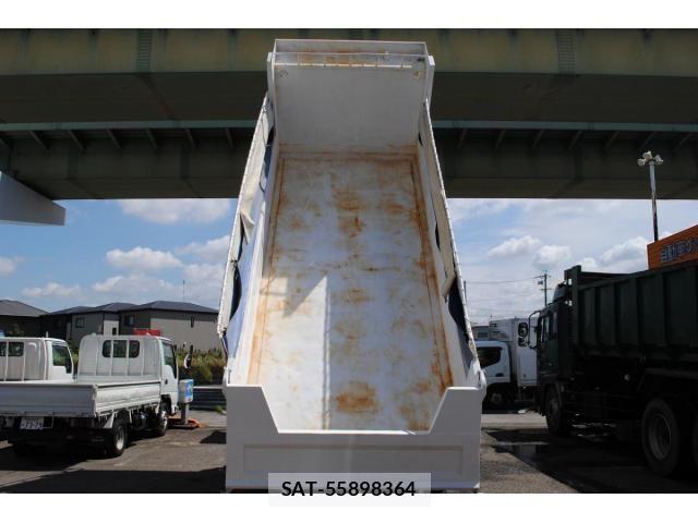 Mitsubishi GREAT 2015-04 8850770-10