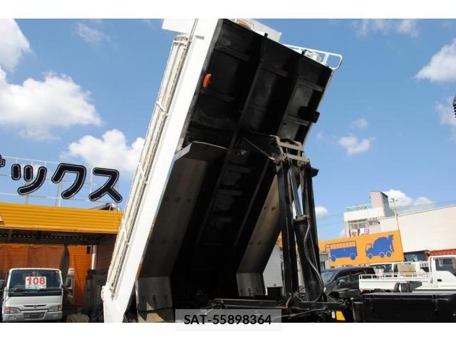 Mitsubishi GREAT 2015-04 8850770-14