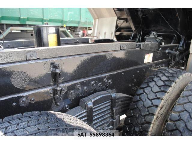 Mitsubishi GREAT 2015-04 8850770-17