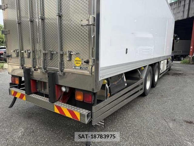 Mitsubishi GREAT 2021-01 8850766-29