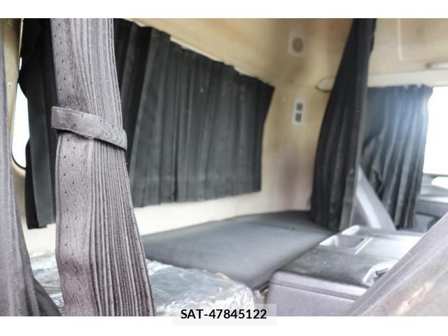 Mitsubishi GREAT 2019-01 8872176-16