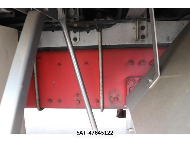 Mitsubishi GREAT 2019-01 8872176-28