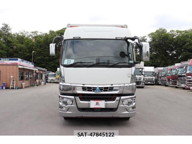 Mitsubishi GREAT 2019-01 8872176-2