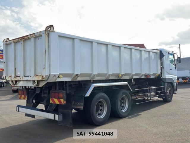 Mitsubishi GREAT 2014-03 8872181-2