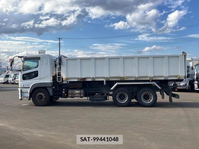 Mitsubishi GREAT 2014-03 8872181-6