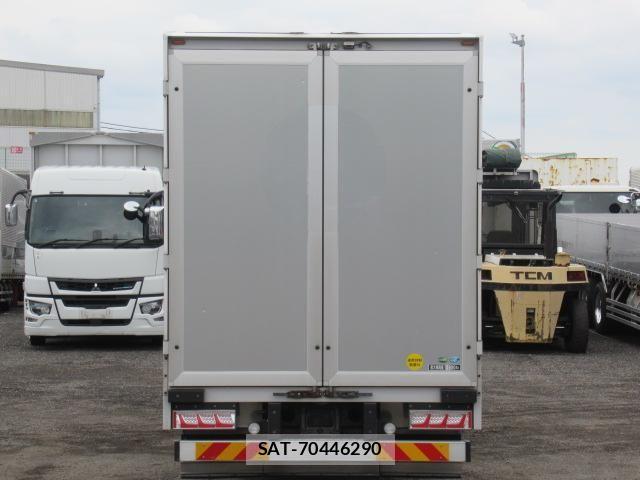 Mitsubishi GREAT 2020-01 8872175-8